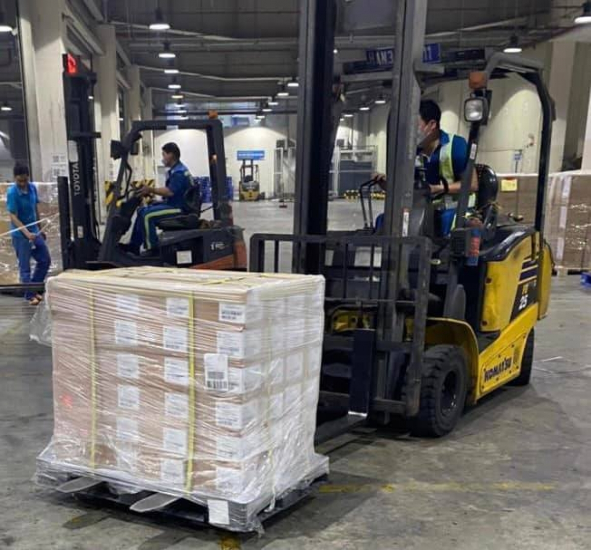Australian-funded COVID-19 vaccines for children arrives in Vietnam
